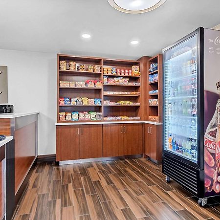 Comfort Inn University Wilmington Bagian luar foto