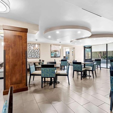 Comfort Inn University Wilmington Bagian luar foto