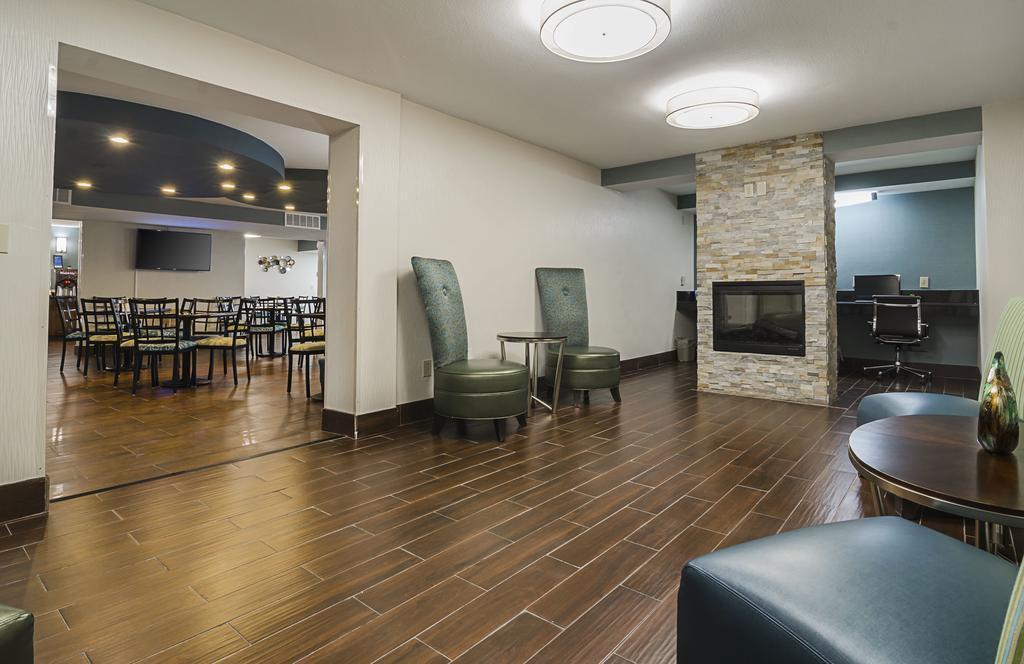 Comfort Inn University Wilmington Bagian luar foto