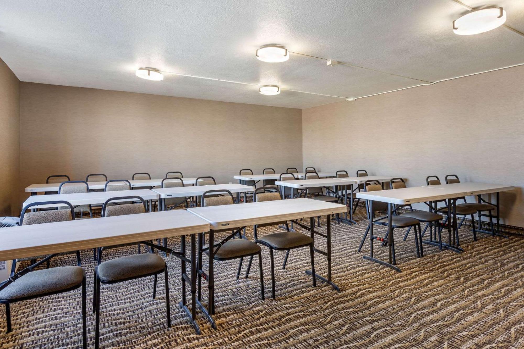 Comfort Inn University Wilmington Bagian luar foto