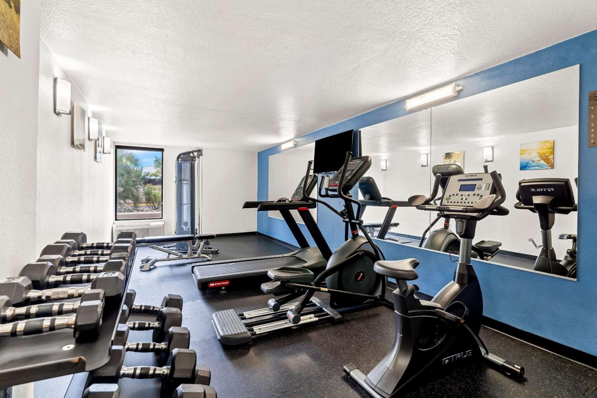 Comfort Inn University Wilmington Bagian luar foto