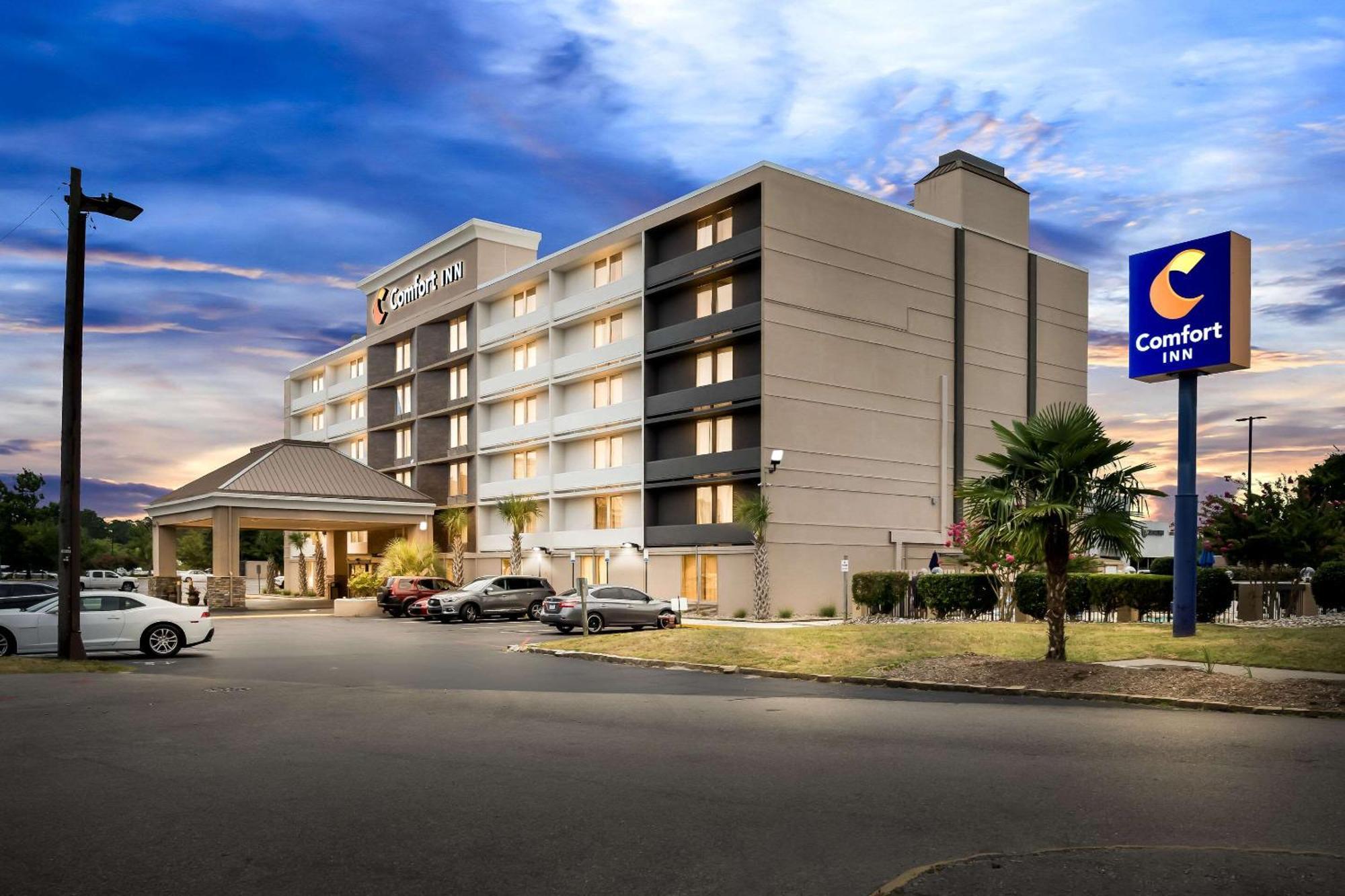 Comfort Inn University Wilmington Bagian luar foto