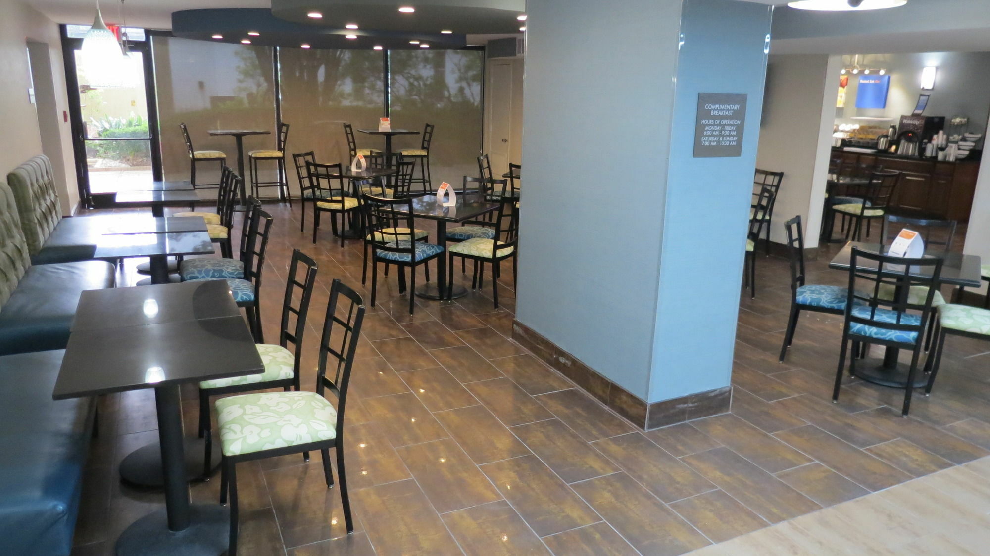 Comfort Inn University Wilmington Bagian luar foto